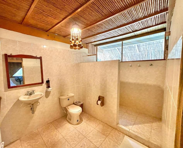 Bathroom 3, Hotel Playa Bonita Tayrona, Santa Marta (Dist. Esp.)