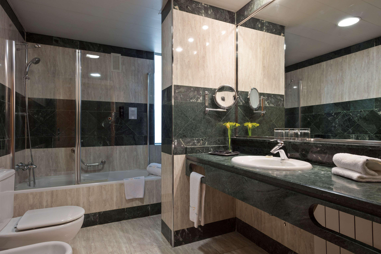 Bathroom 4, Abba Sants, Barcelona