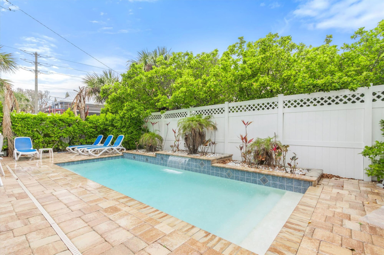 Room 3, Heated Pool Elevator Game Room Ocean Decks, Saint Johns