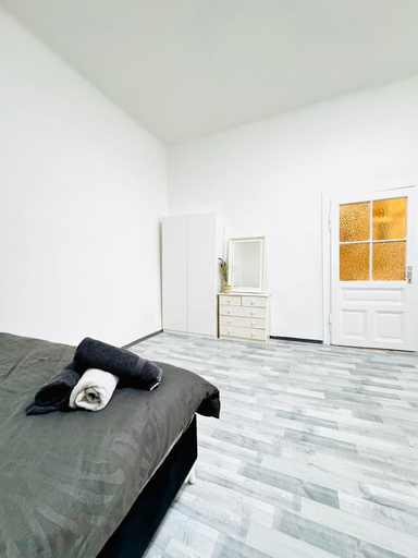 Room 4, Beautiful Studio Apt Near Rathausplatz, Wien