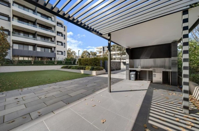 Terrace/patio, Elegant 2-bed With Pool, Alfresco Dining & Balcony, Canberra