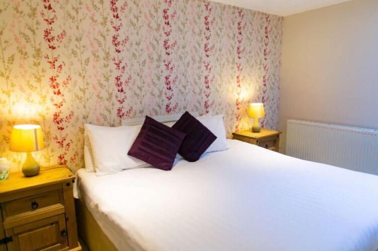 Bedroom 4, The Maltsters Arms, Devon