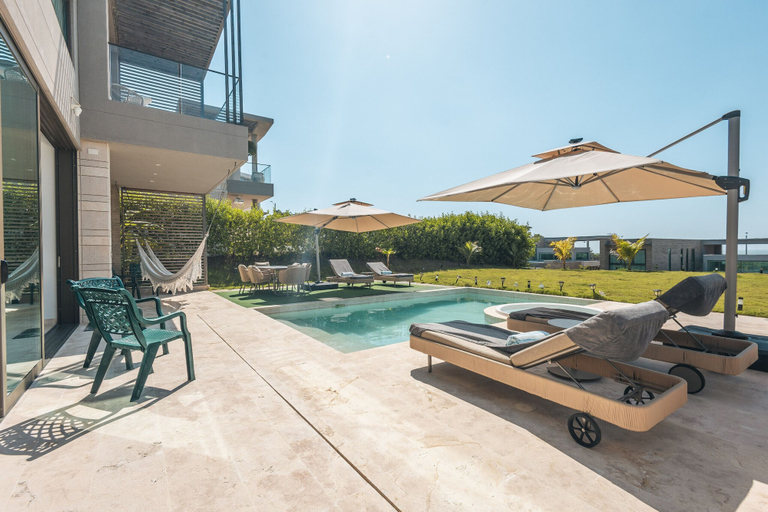 Room 4, Bright Villa w Pool Outdoor Grill, Cartagena de Indias