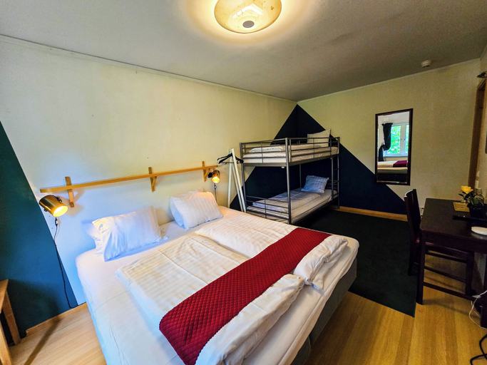 Bedroom 4, Nature Shelter Hotel, Örkelljunga
