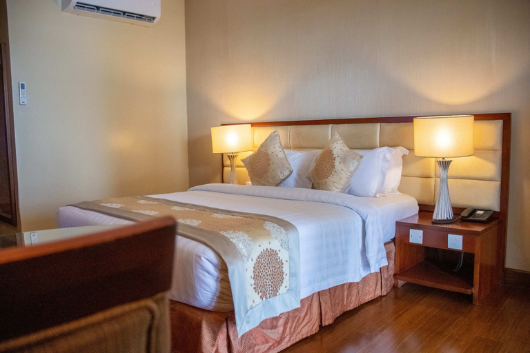 Bedroom 3, The Avenue Plaza Hotel, Naga City