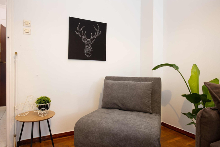 Others 5, Central Athens Fully-equipped Getaway in Victoria, Attica