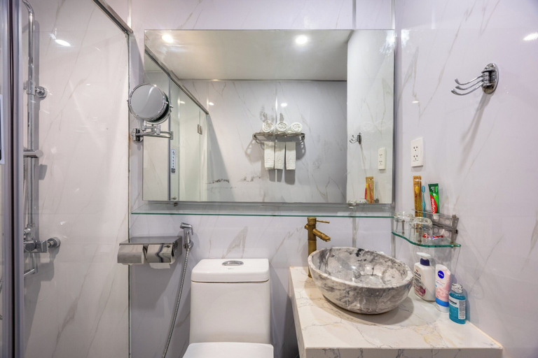 Bathroom 3, A25 Hotel - 14 Ho Huan Nghiep, Ho Chi Minh City