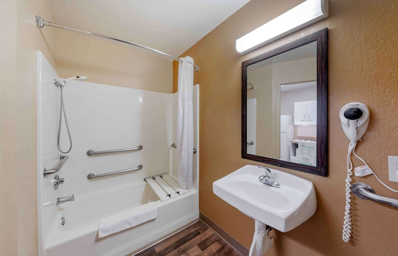 Bathroom 4, Extended Stay America Suites Orange County Huntington Beach, Orange