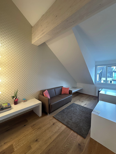 Room 2, Haven - Helvetia Suites Düsseldorf City, Düsseldorf