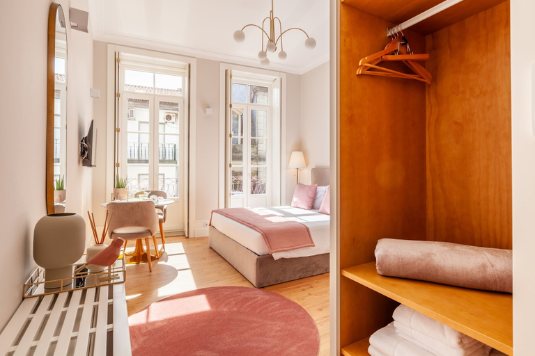 Room 5, Living Valverde Studio Rosa - Minho s Guest, Braga