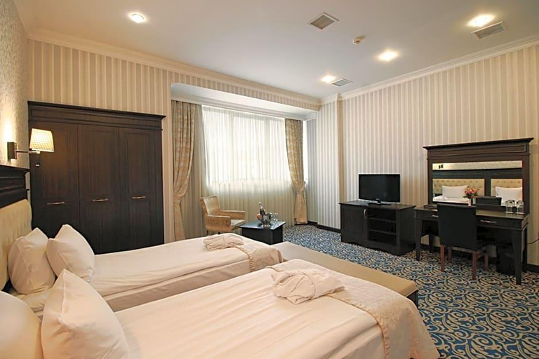 Bedroom 2, New Baku Hotel, Baku