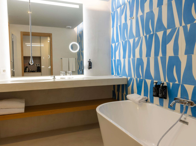 Bathroom 5, Hotel et Spa Kasano Calvi - Handwritten Collection, Haute-Corse