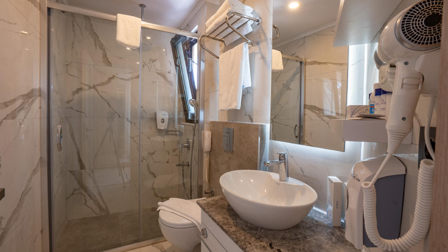 Bathroom, Long Beach Club Nature, Milas