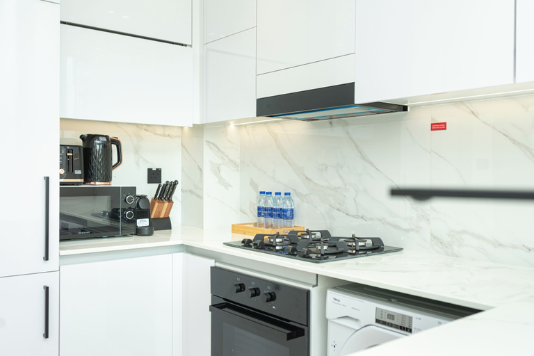 Private kitchen 3, PVH - Serene 1BR - Binghatti House, Dubai