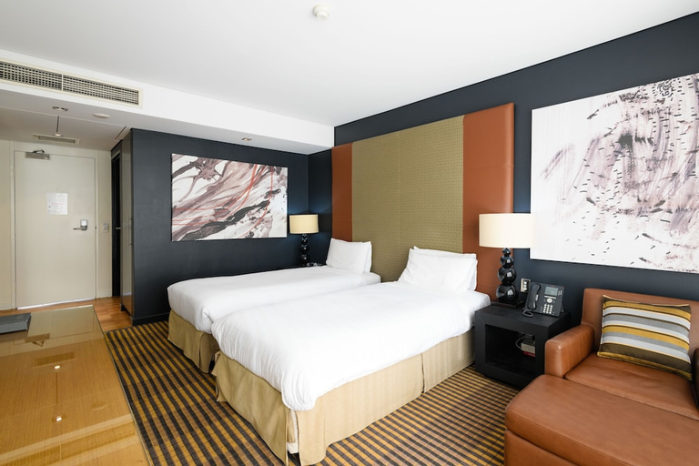 Bedroom 2, Lakeside Hotel and Conference Centre, Sydney