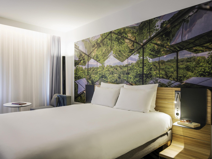 Bedroom 3, Novotel Den Haag City Centre, The Hague