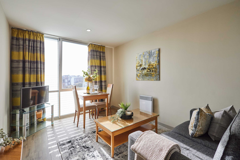 Room 5, Host Stay 508 Hatton Garden, Sefton