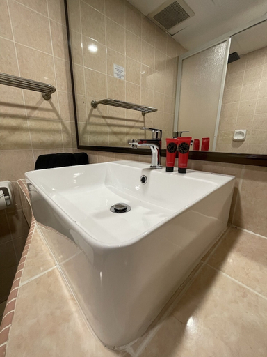 Bathroom 5, Putra Brasmana Hotel, Perlis