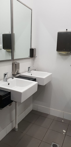 Bathroom 4, The Entrance Backpackers - Hostel, Wyong - South and West