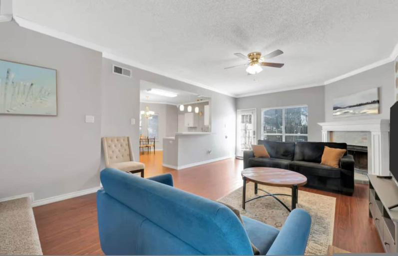Room 5, Frisco Castle 3BR Garage Parking Gated Backyard, Collin
