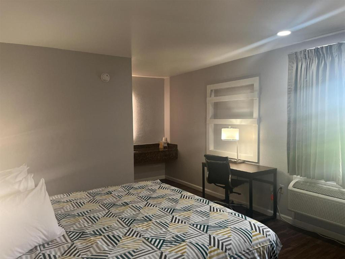 Bedroom 2, Motel 6 Saint George, SC – I-95, Dorchester