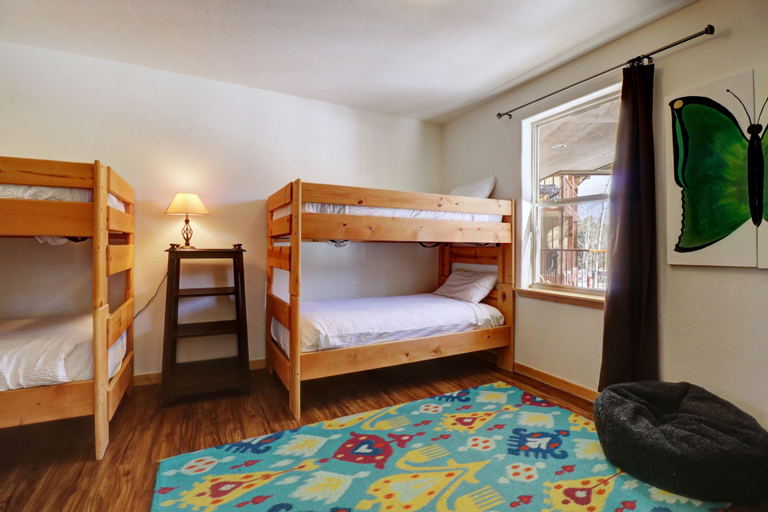 Room 2, 101 Streamside Lane 2 Bedroom Condo by RedAwning, Summit