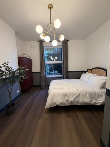 Room 4, Luxury 2 5 Bedroom Flat in Southsea, Portsmouth