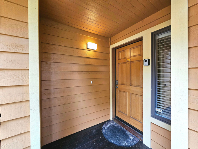 Interior, Delightful Mccloud 2 Bedroom Condo by RedAwning, Washoe