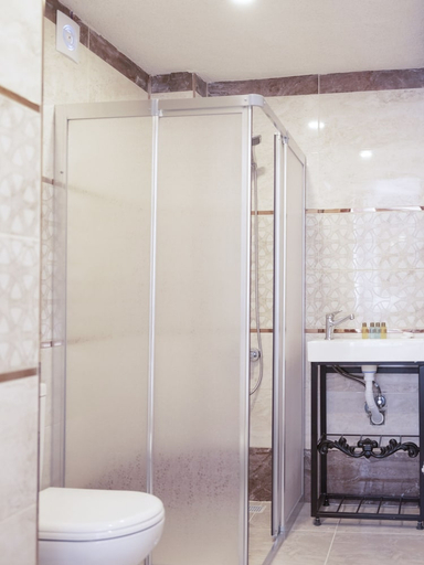 Bathroom 5, The Zanadu İstanbul, Fatih
