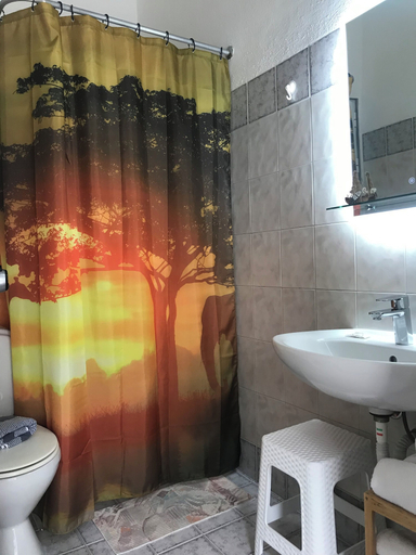 Bathroom 3, Victor-Eleni Hotel, Central Macedonia