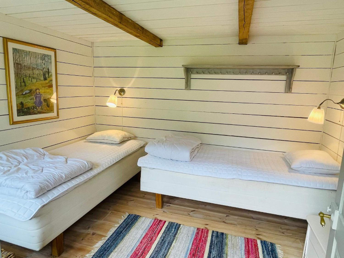 Bedroom 2, person holiday home in HALLABRO, Ronneby