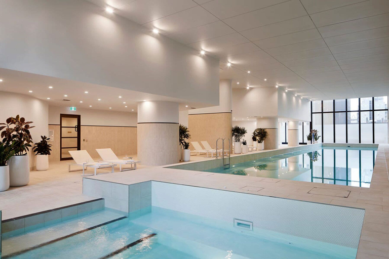 Sport & Beauty 5, A Chic 2BR Apt Right Next to Melbourne Central, Melbourne