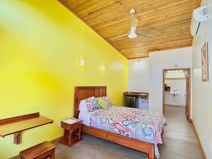 Bedroom 3, Richardson Serenity Villa, Roatán