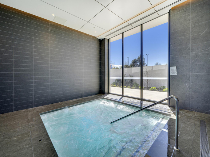 Sport & Beauty 2, Modern 1-Bed Apartment With Parking, Pool and Gym, Canberra