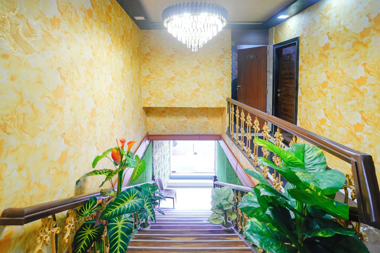 Staircase 3, Via The Sunset Avenue Mumbai, Mumbai Suburban
