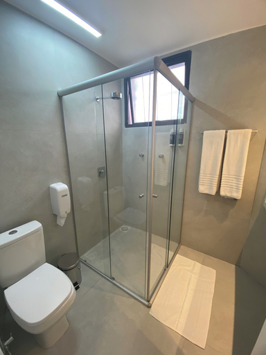 Bathroom 4, Samba Betim, Betim