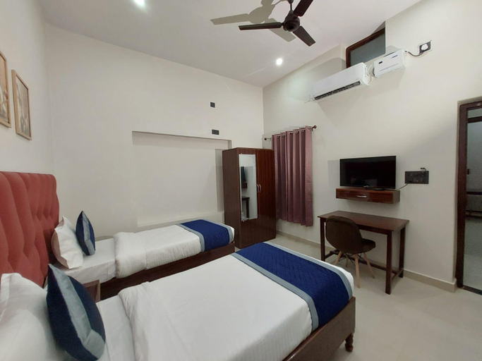 Bedroom 2, Kailasha Inn, Varanasi