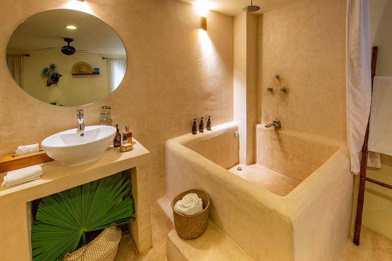Bathroom 5, Mezzanine by La Zebra, an SLH Hotel, Cozumel