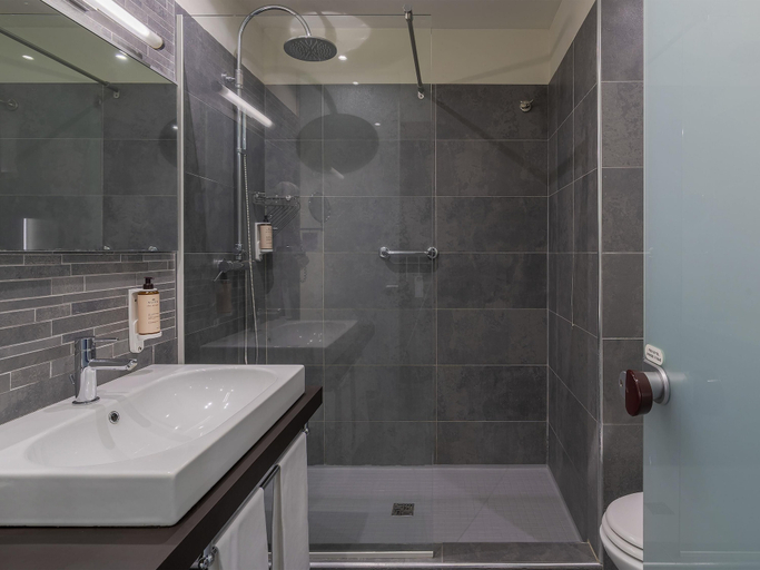 Bathroom 5, Mercure Siracusa Prometeo, Syracuse