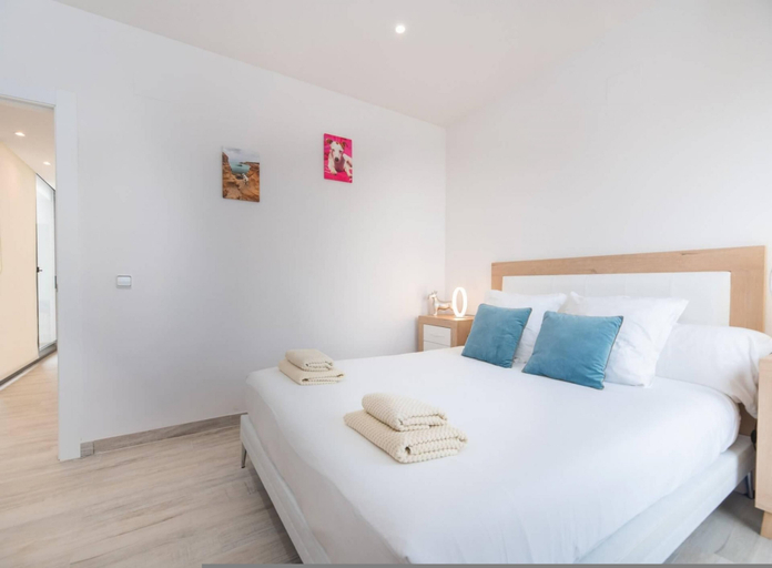 Room 5, Villa Sa Marinada Modern Villa With Pool for 8 People, Baleares