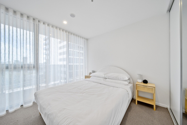 Room 3, 2-bed Haven: Impeccable Interiors & Chic Amenities, Canberra