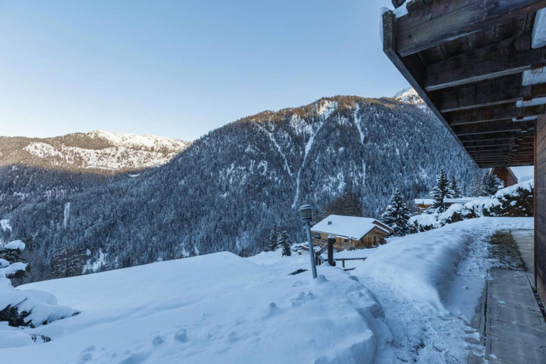 Room 5, El Paradiso - Luxury Chalet Sauna w Views, Martigny