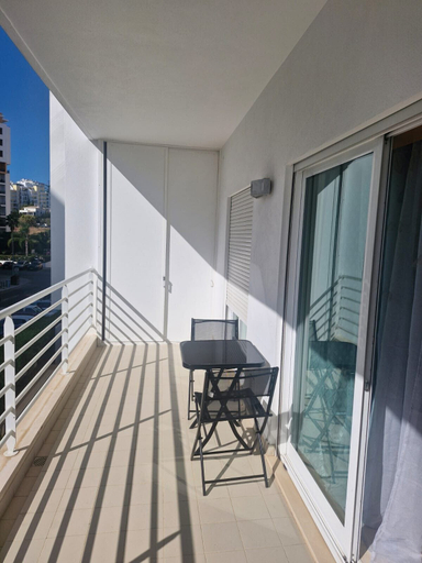 Room 5, Pool Balcony Downtown Portim o Faia 202 Flat, Portimão
