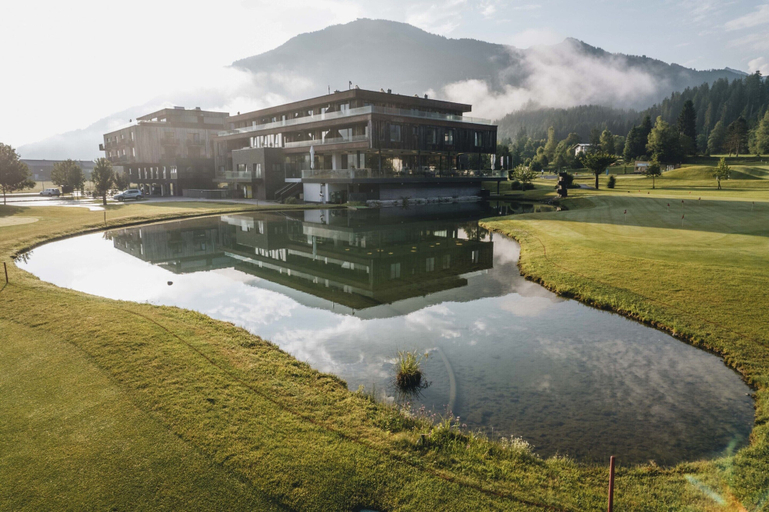 Exterior 5, Exclusive Penthouse on the Golf Course, Kitzbühel