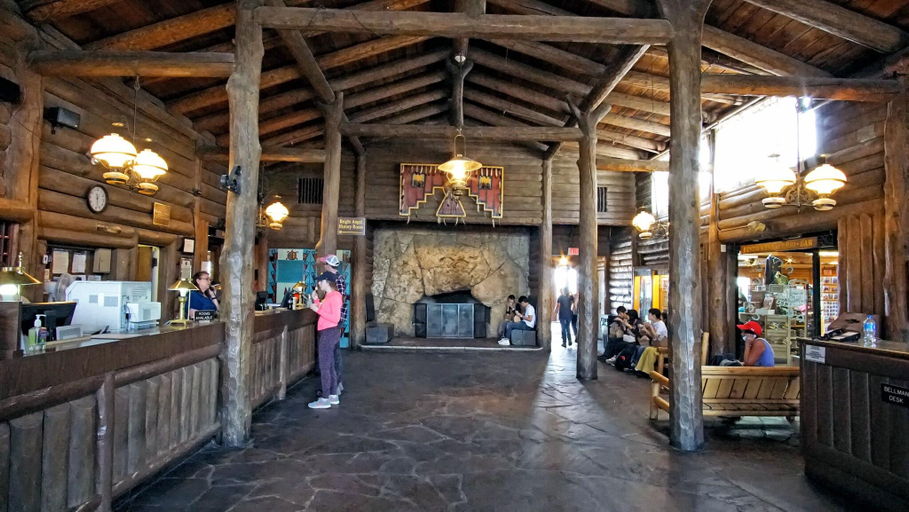 Food & Drinks, Thunderbird Lodge, Coconino