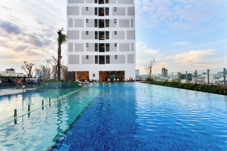 Sport & Beauty 3, Sun Gleam Apartment -River Gate, District 4