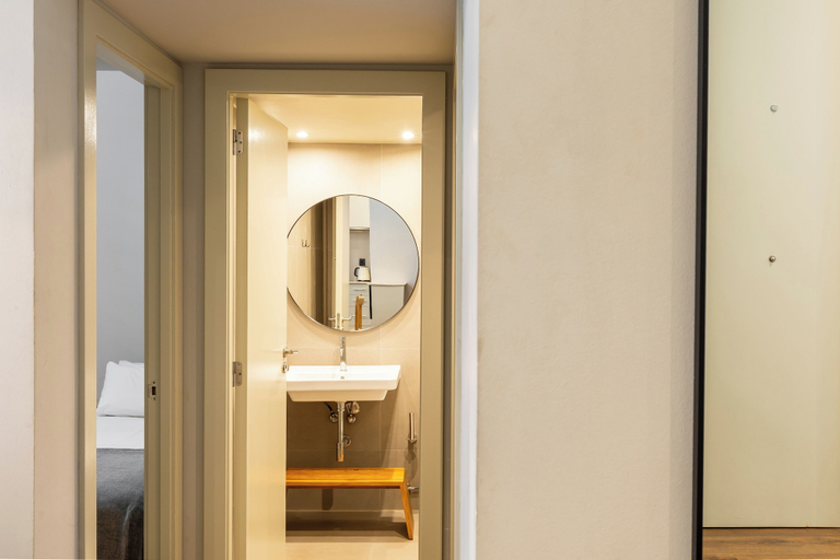 Bathroom 2, Uma Suites Barceloneta Beach, Barcelona
