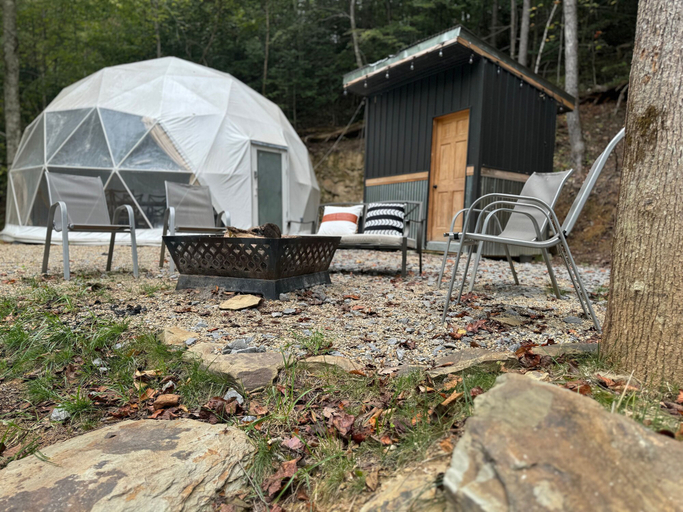 Room 1, The Perch Glamping by Rafting, Cocke