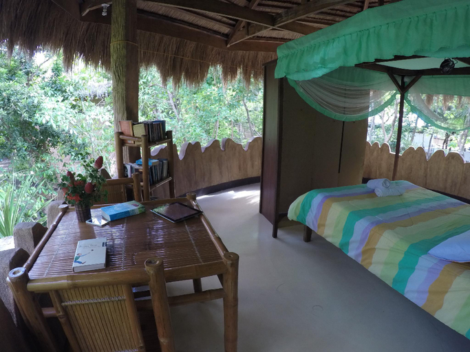 Others 5, La Estrella Beach Resort, Loon