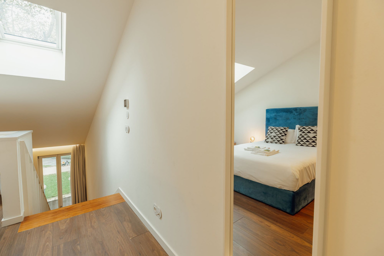 Room 3, Elegant Marques Duplex by Vacationy, Porto